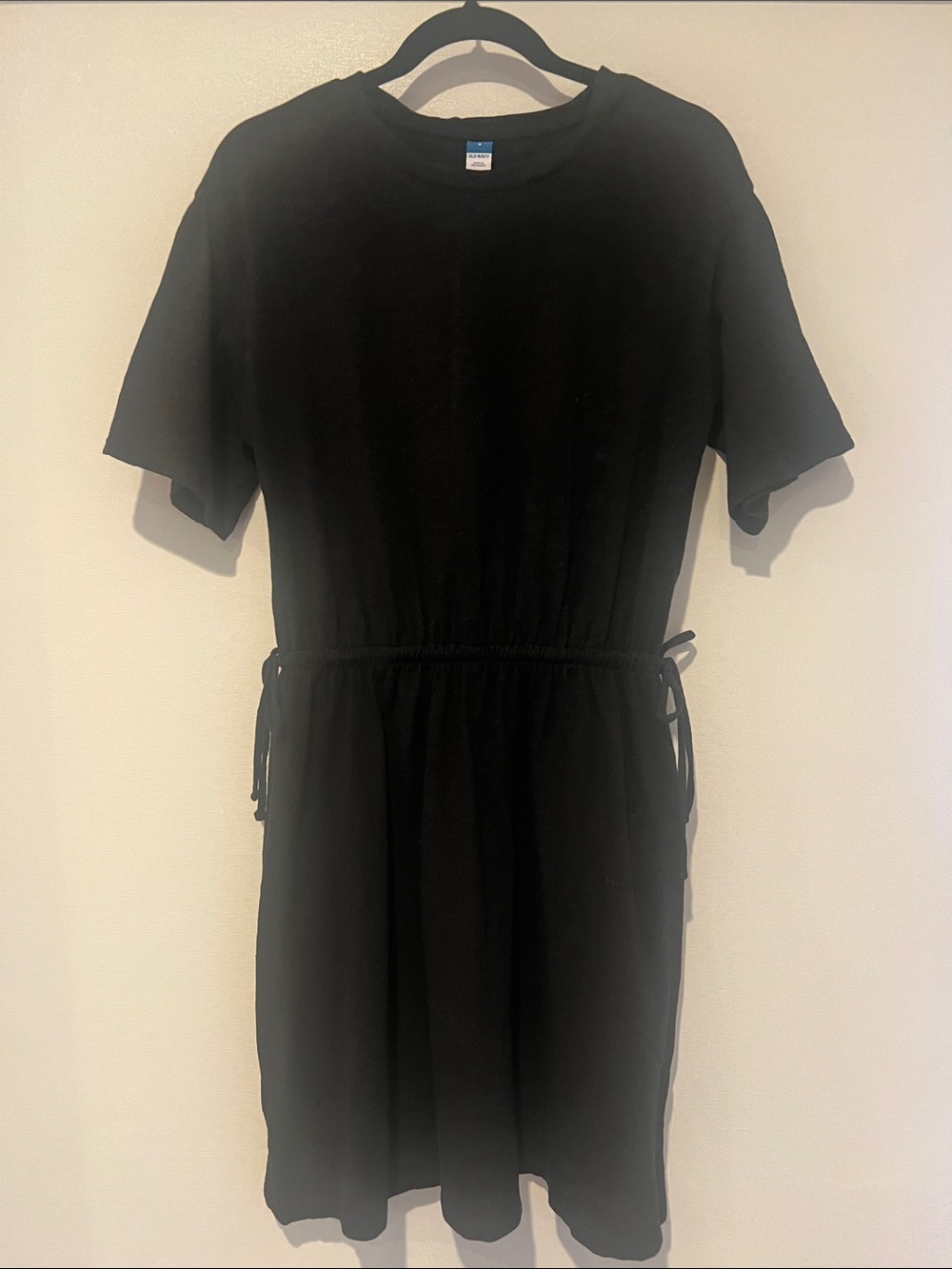 Old Navy Waist-Defined Short-Sleeve Mini T-Shirt Dress – Solid Black – Size S